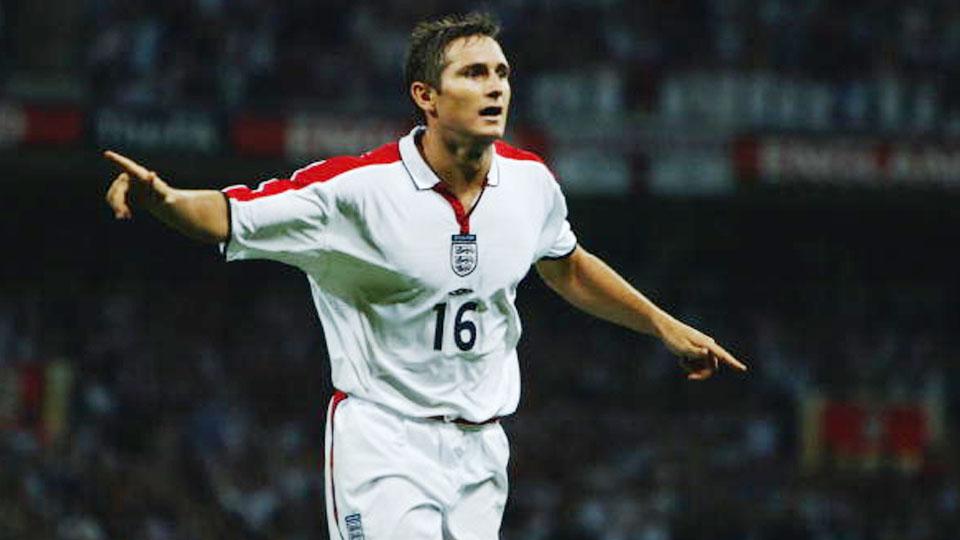 Bersama Timnas Inggris, Frank Lampard telah tampil sebanyak 106 kali dan mencetak total 29 gol.